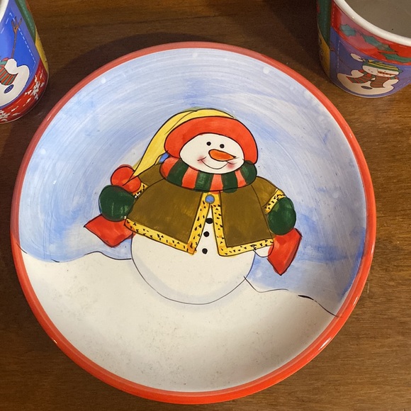 Plates & Mugs - Picture 2 of 8